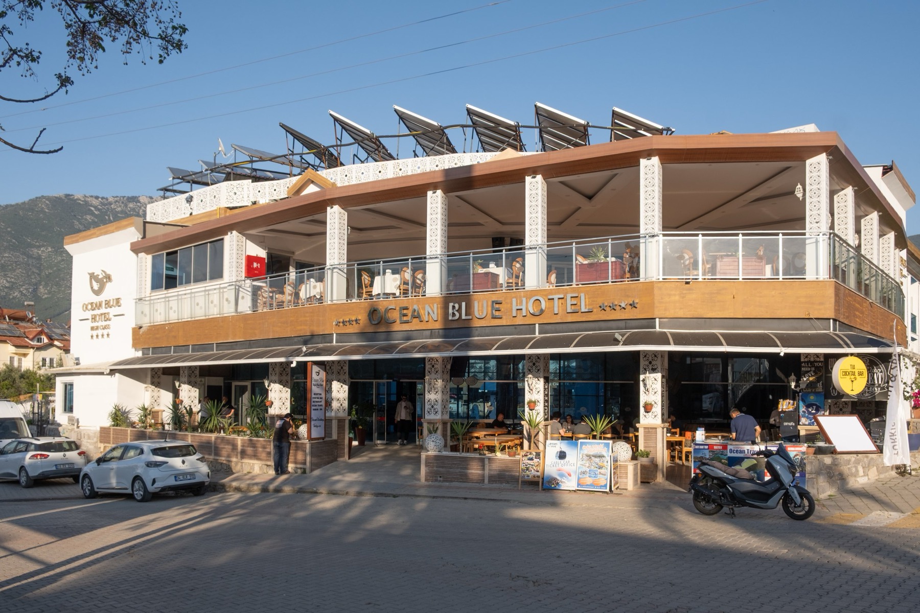 Otel — 13