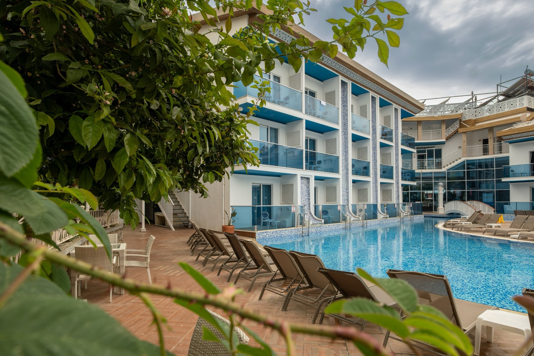 Otel — 21