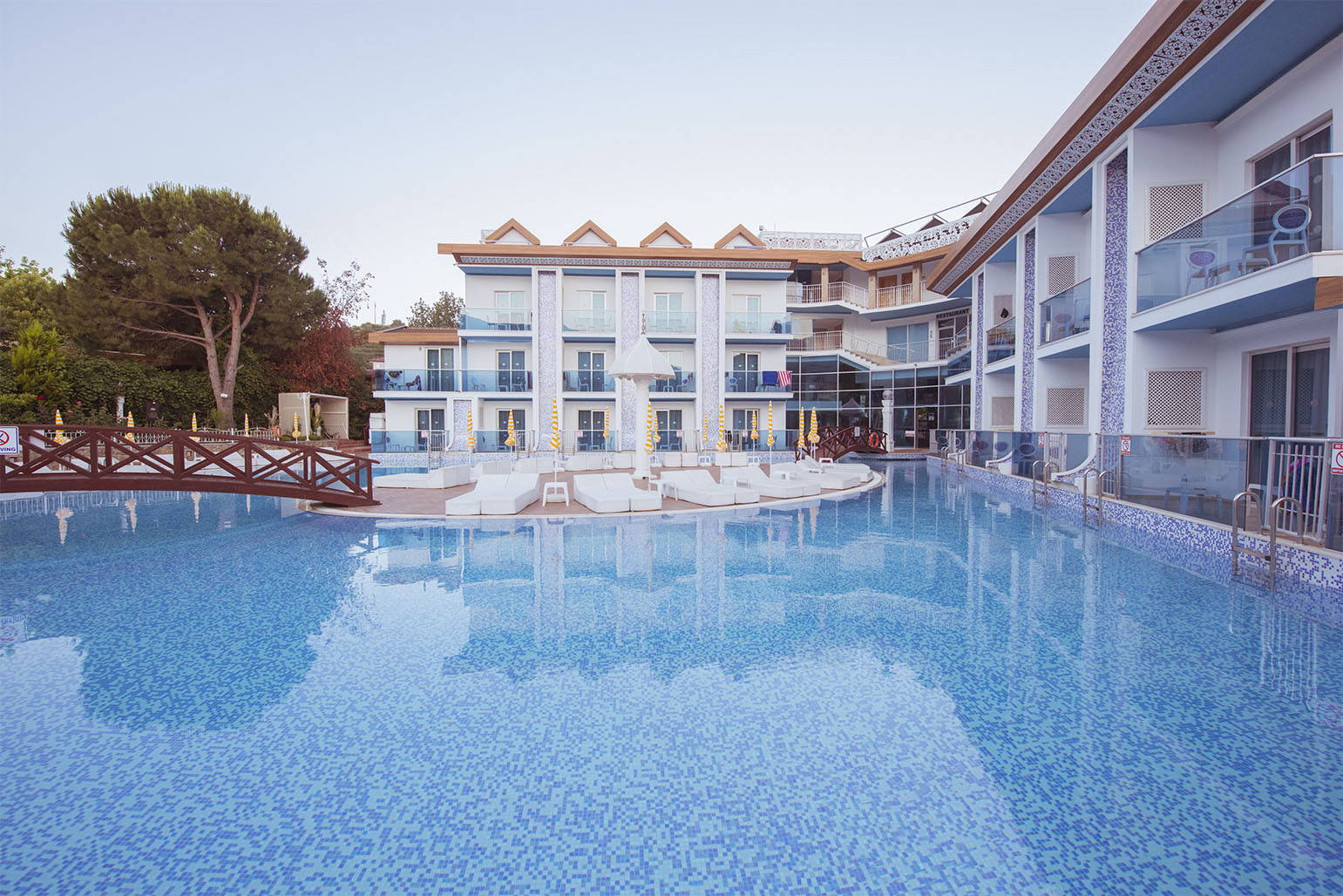 Ocean Blue Hotel